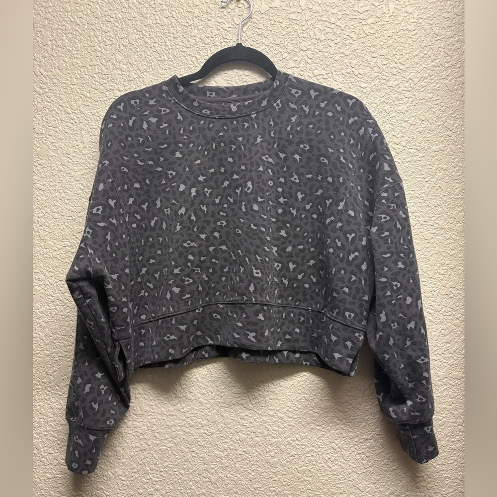 Yogalicious Charcoal Leopard Cropped Sweatshirt